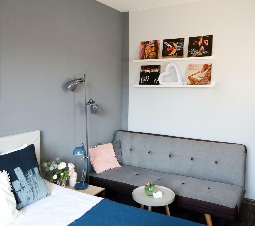 Vinyl Apartment Old Town Краків Екстер'єр фото